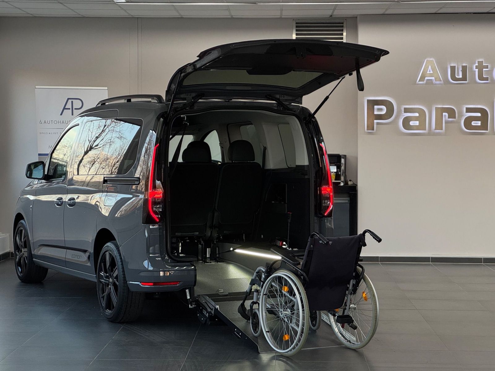 Caddy 1.5 TSI DSG Edition Rollstuhlgerecht-Rampe