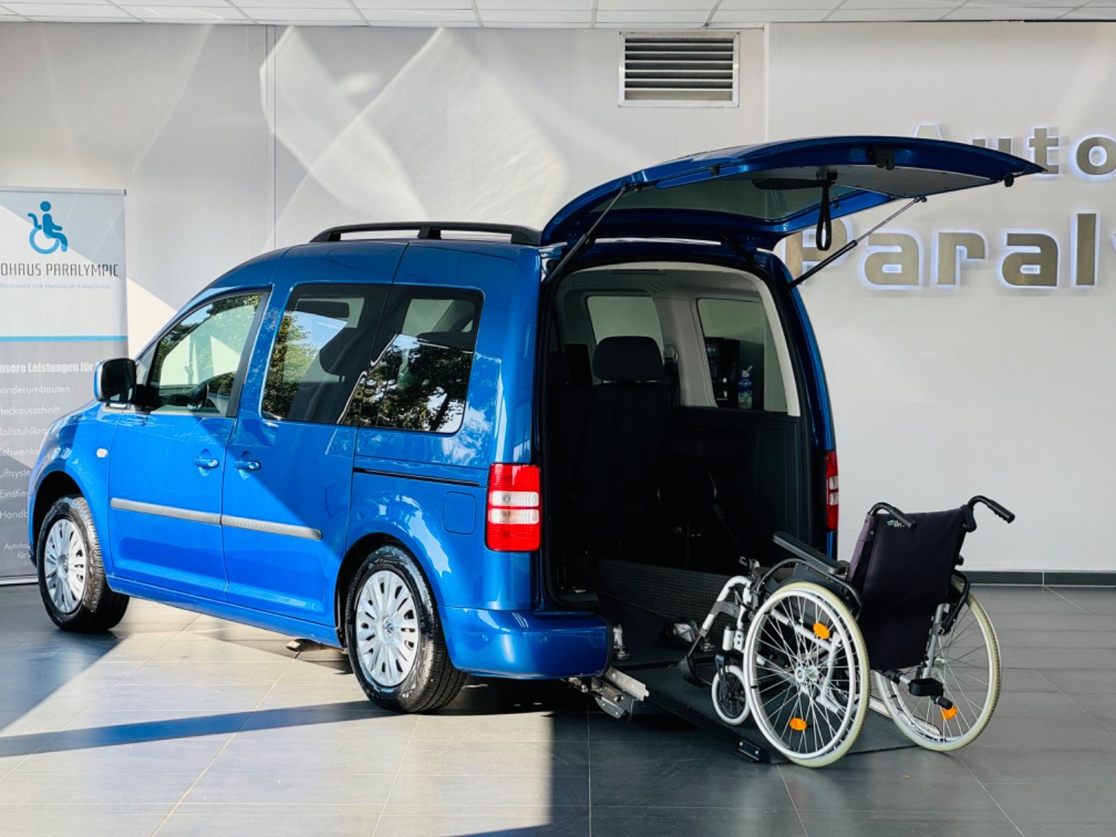Caddy 1.6 TDI DSG Behindertengerecht-Rampe