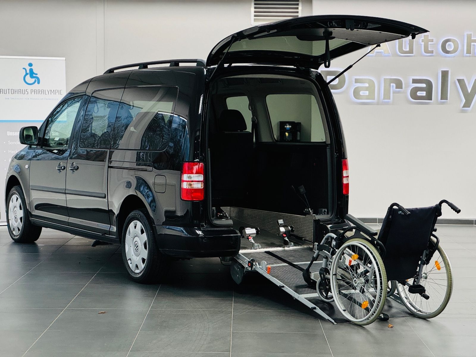 Caddy Maxi 1.6 TDI Behindertengerecht-Rampe