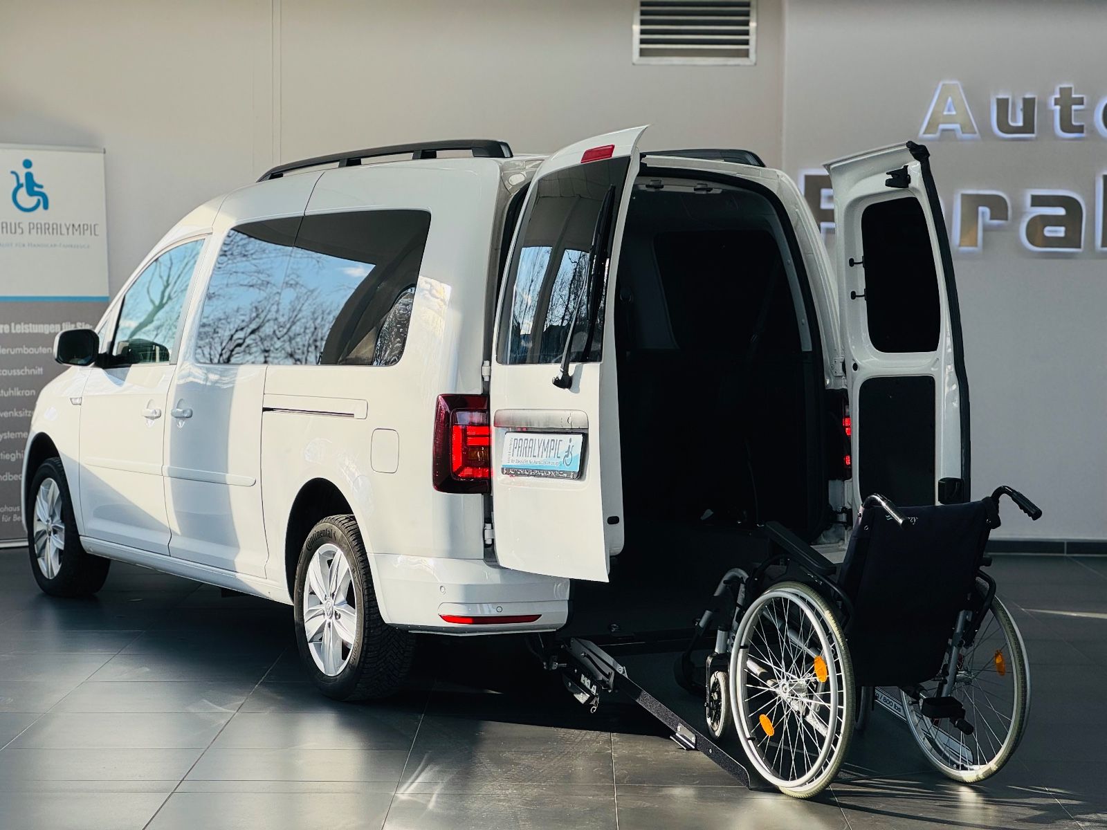 Caddy Maxi Comfort DSG Rollstuhlgerecht-Rampe