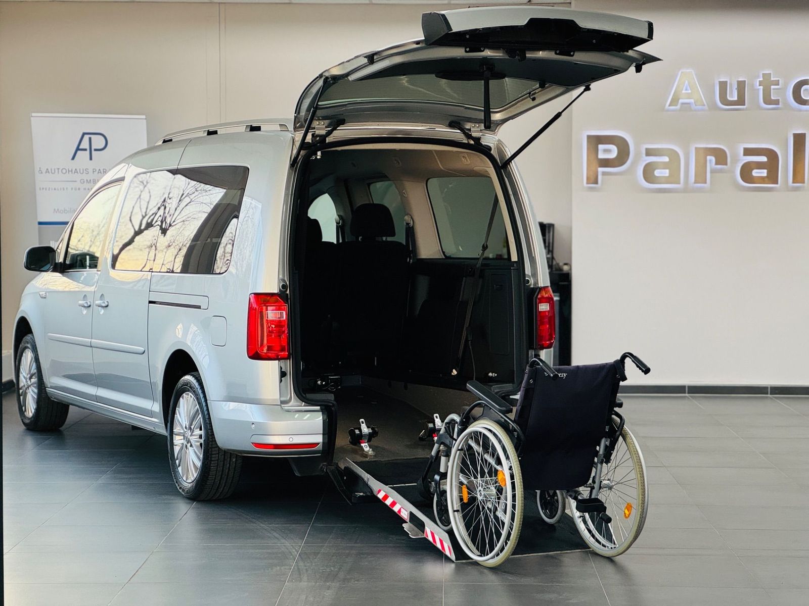 Caddy Maxi Comfort TSI Rollstuhlgerecht-Rampe