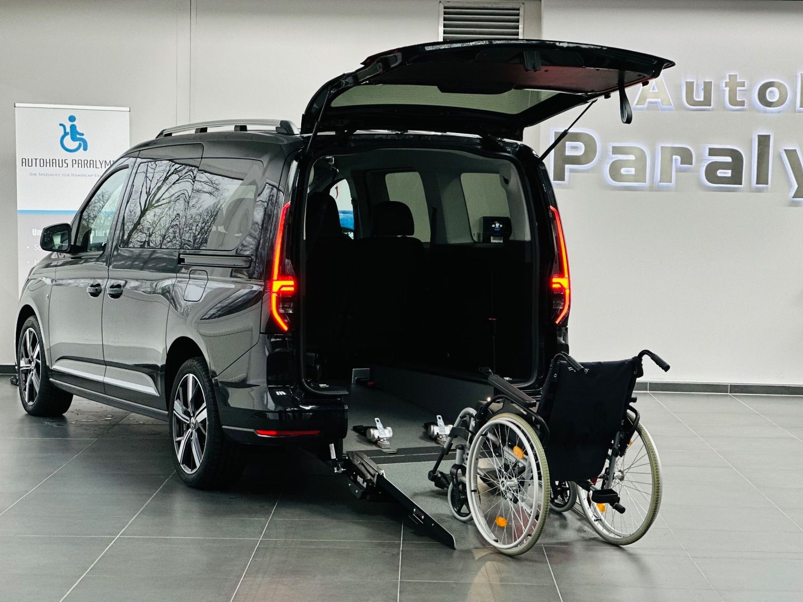 Caddy Maxi Style Rollstuhlgerecht-Rampe NEU