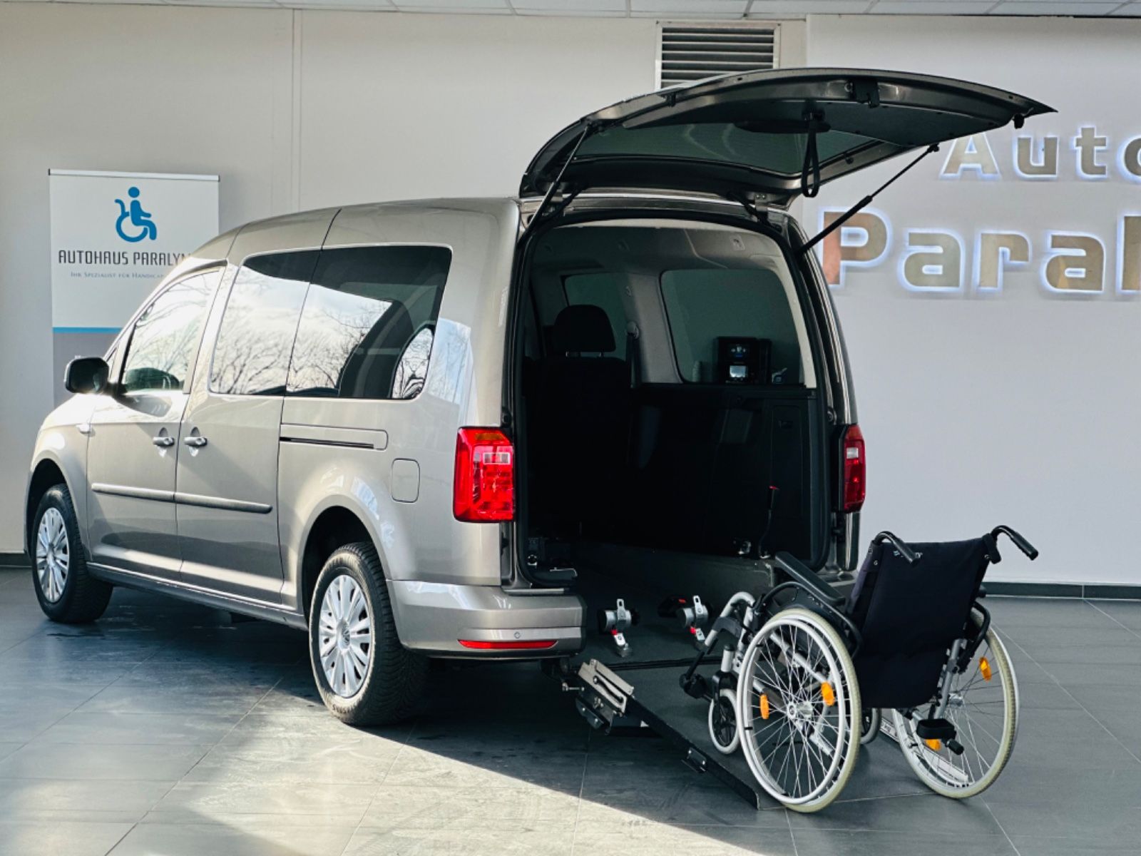 Caddy Maxi TSI Behindertengerecht-Rampe