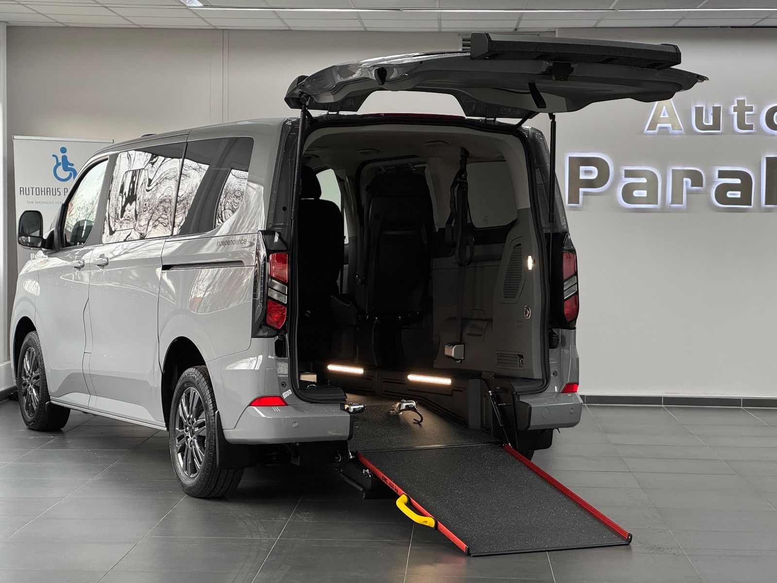 Tourneo Custom RE Behindertengerecht-Rampe NEU